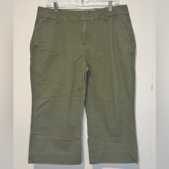 Gap Women’s Favorite Chino Cropped Khaki/Olive Capris X4 51125 - Picture 1 of 4